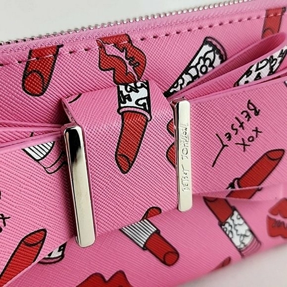Betsey Johnson Clutch Wallet Zip Around Barbie Pink Lipstick Bow Faux Leather - Picture 4 of 16